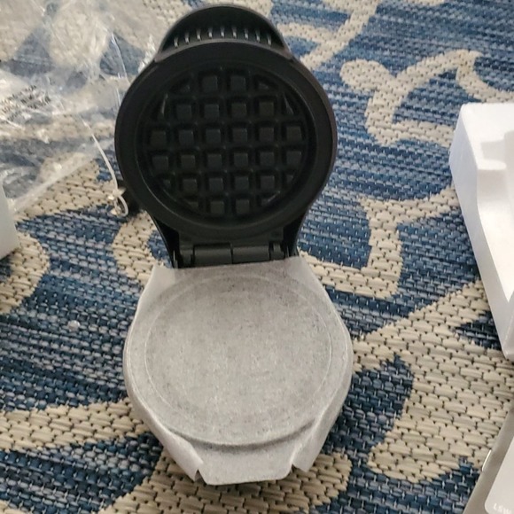 Star Wars Mini Waffle Maker, NIB, - Picture 6 of 7